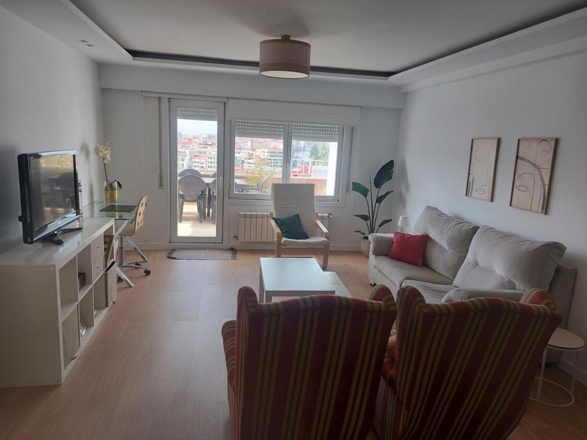 Atico Con Terraza Apartment Vigo Bagian luar foto