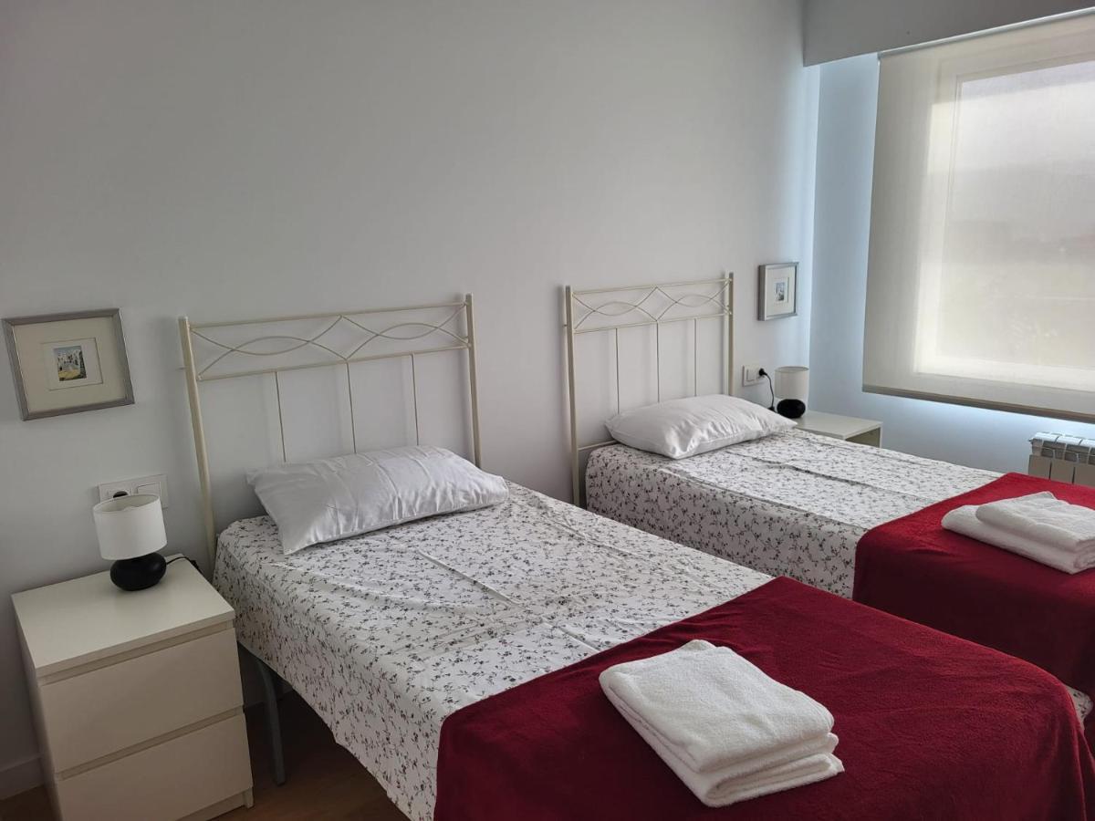 Atico Con Terraza Apartment Vigo Bagian luar foto