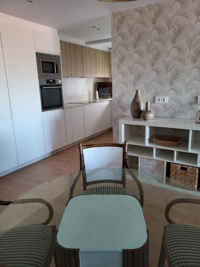 Atico Con Terraza Apartment Vigo Bagian luar foto